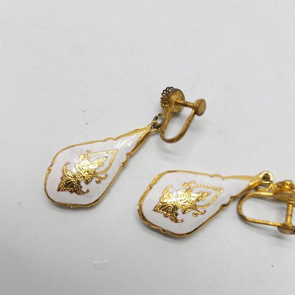 Vintage Clip On Earrings With Thai Gold Design On White Enamel Teardrop - Picture 3 of 4